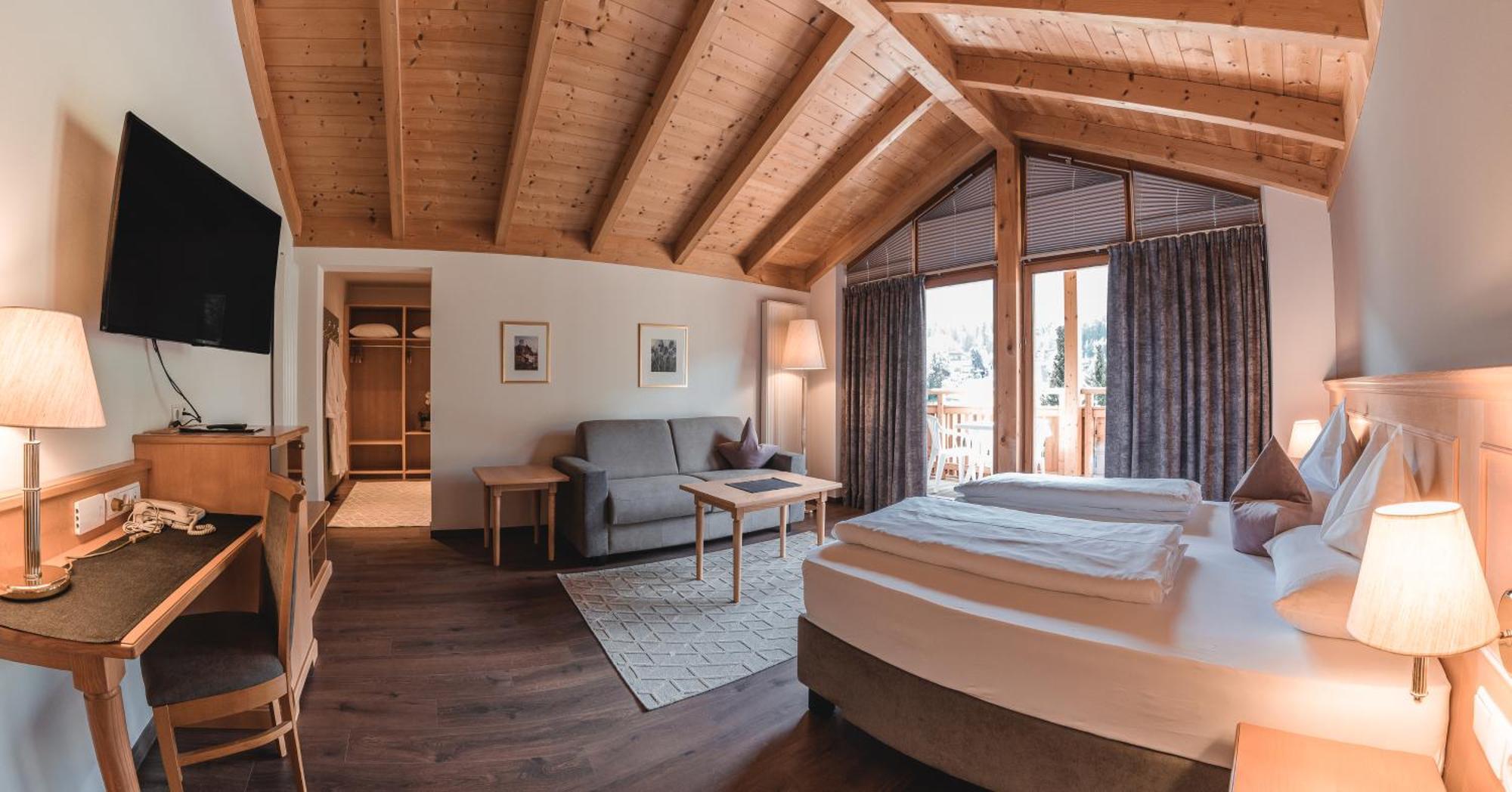 Hotel Reischach Brunico Ngoại thất bức ảnh