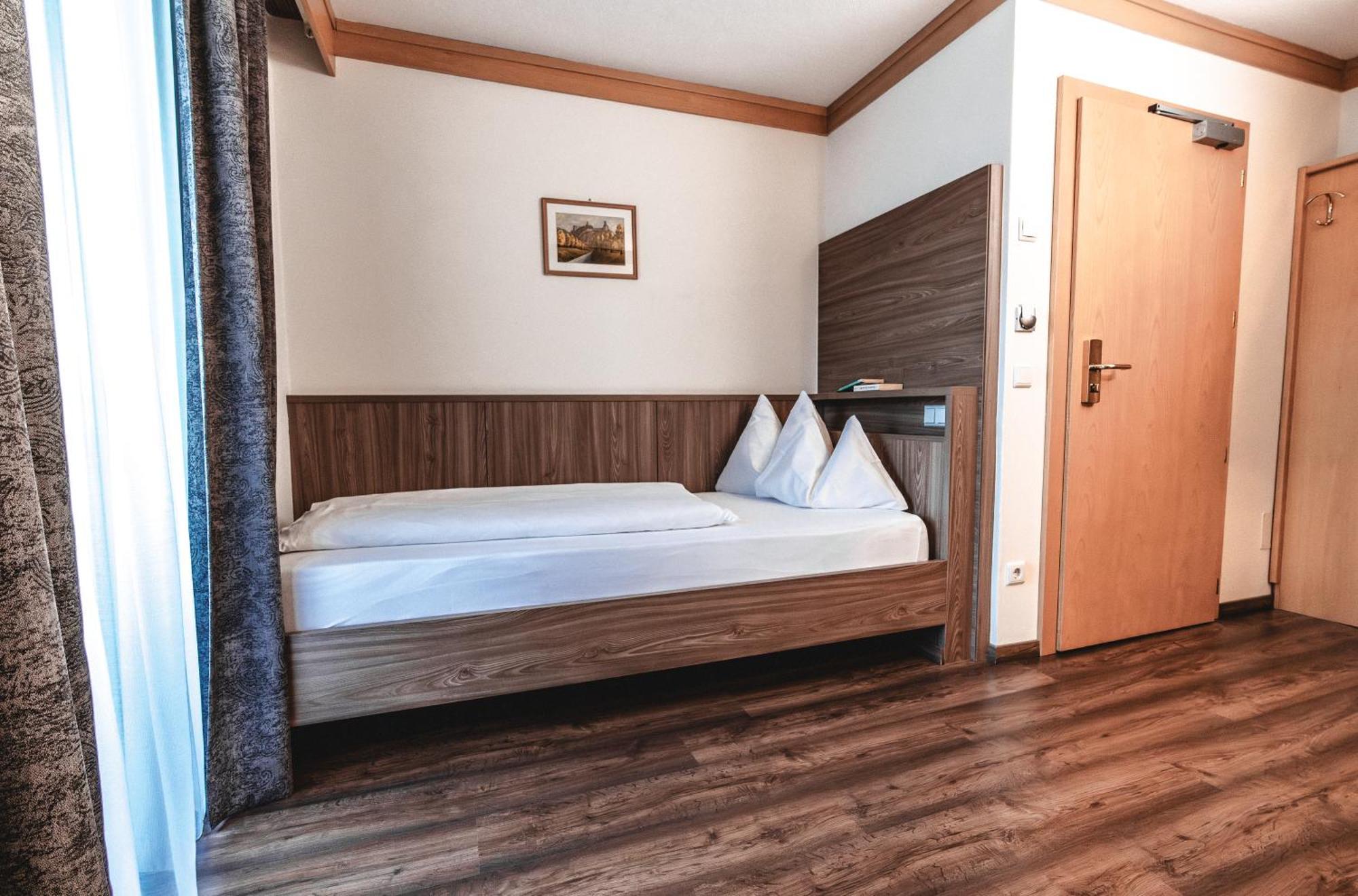 Hotel Reischach Brunico Ngoại thất bức ảnh