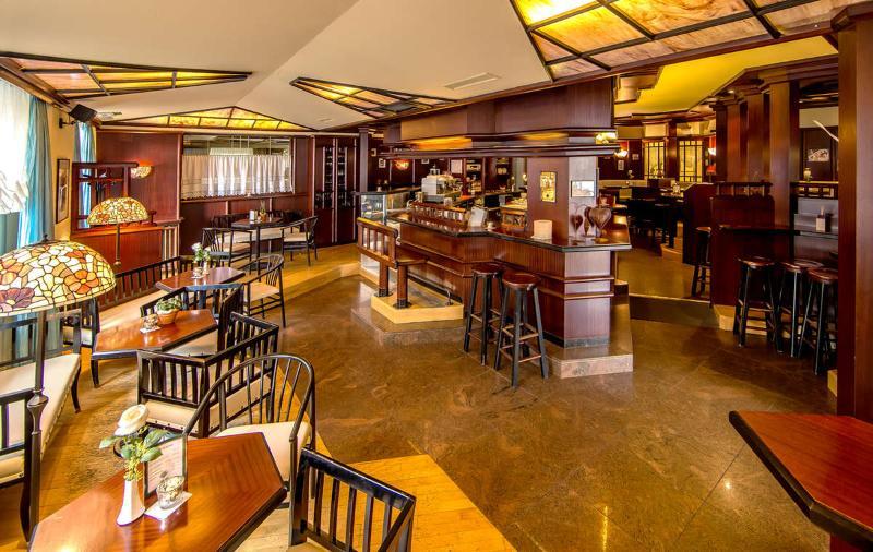 Hotel Reischach Brunico Ngoại thất bức ảnh