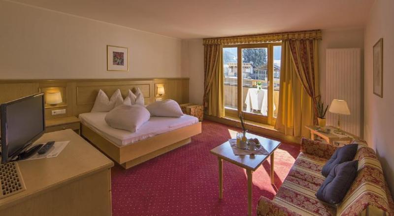 Hotel Reischach Brunico Ngoại thất bức ảnh