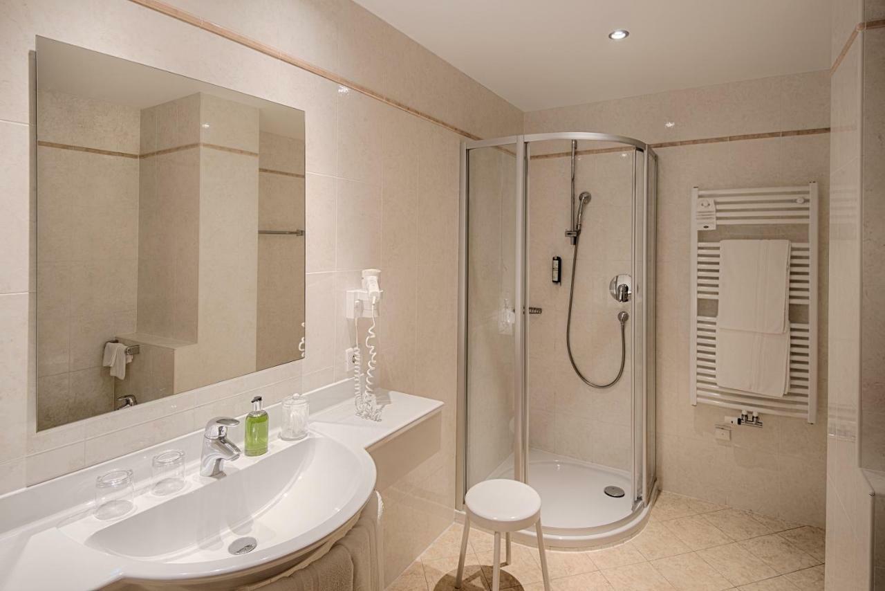 Hotel Reischach Brunico Ngoại thất bức ảnh